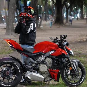 MT Helmets Thunder 4 SV PIQUERAS